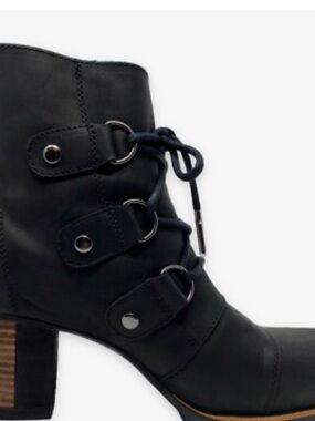 Sorel Addington Black Lace-Up Ankle Boots Size 7 womens booties